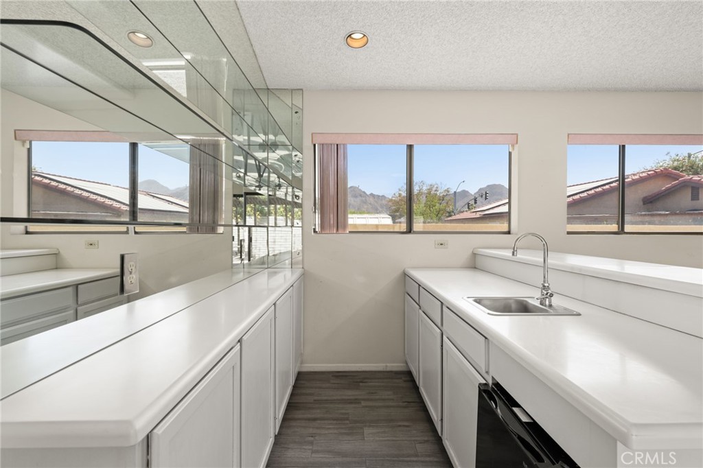 43922 Warner Trail