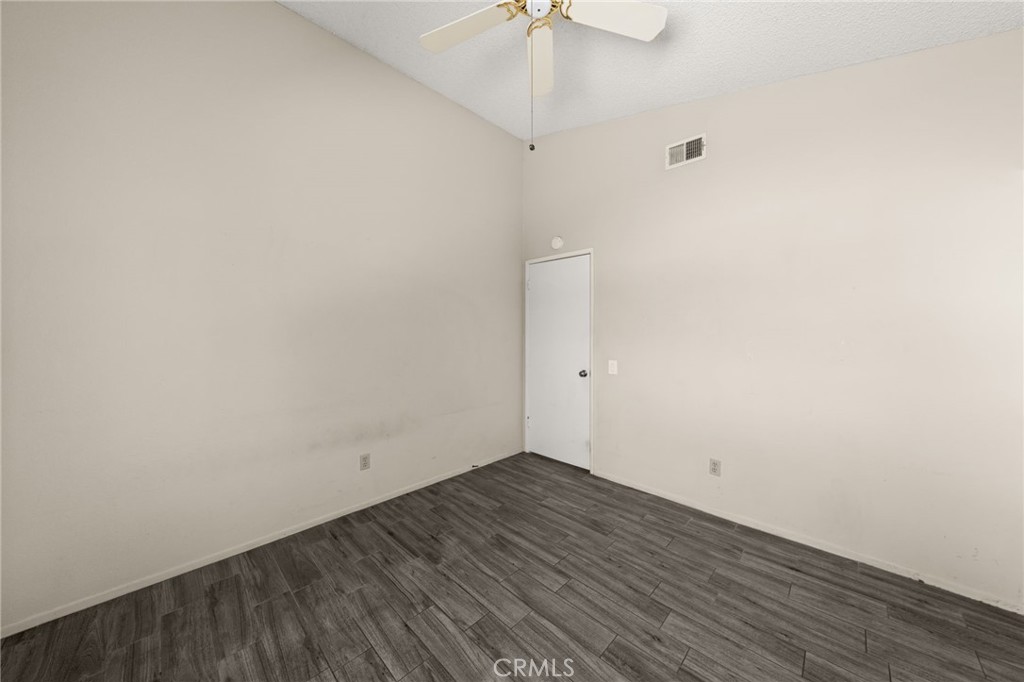 43922 Warner Trail