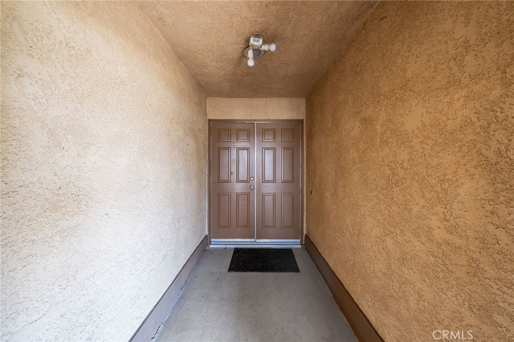 43922 Warner Trail