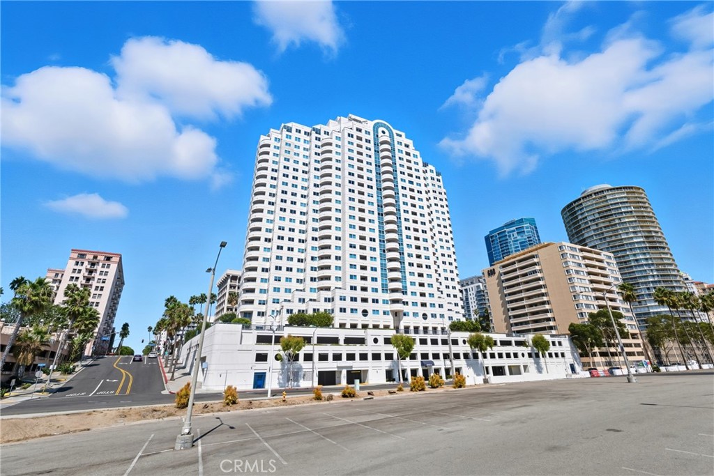 525 E Seaside