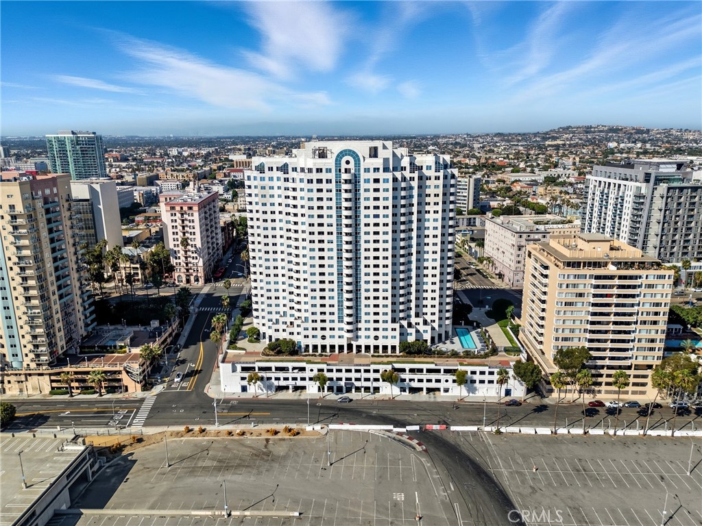 525 E Seaside