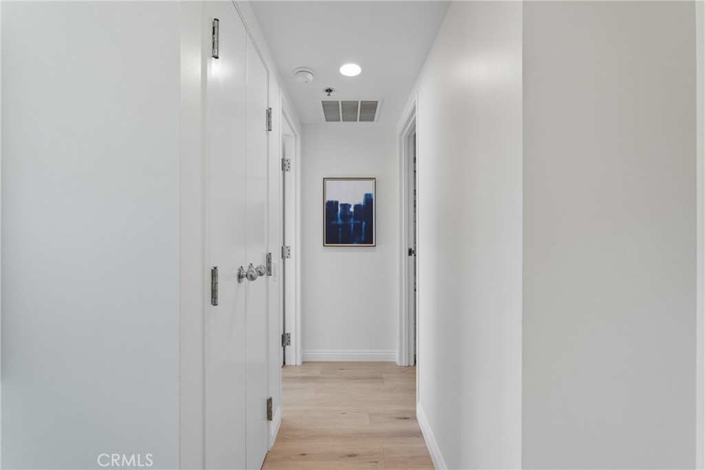 525 E Seaside