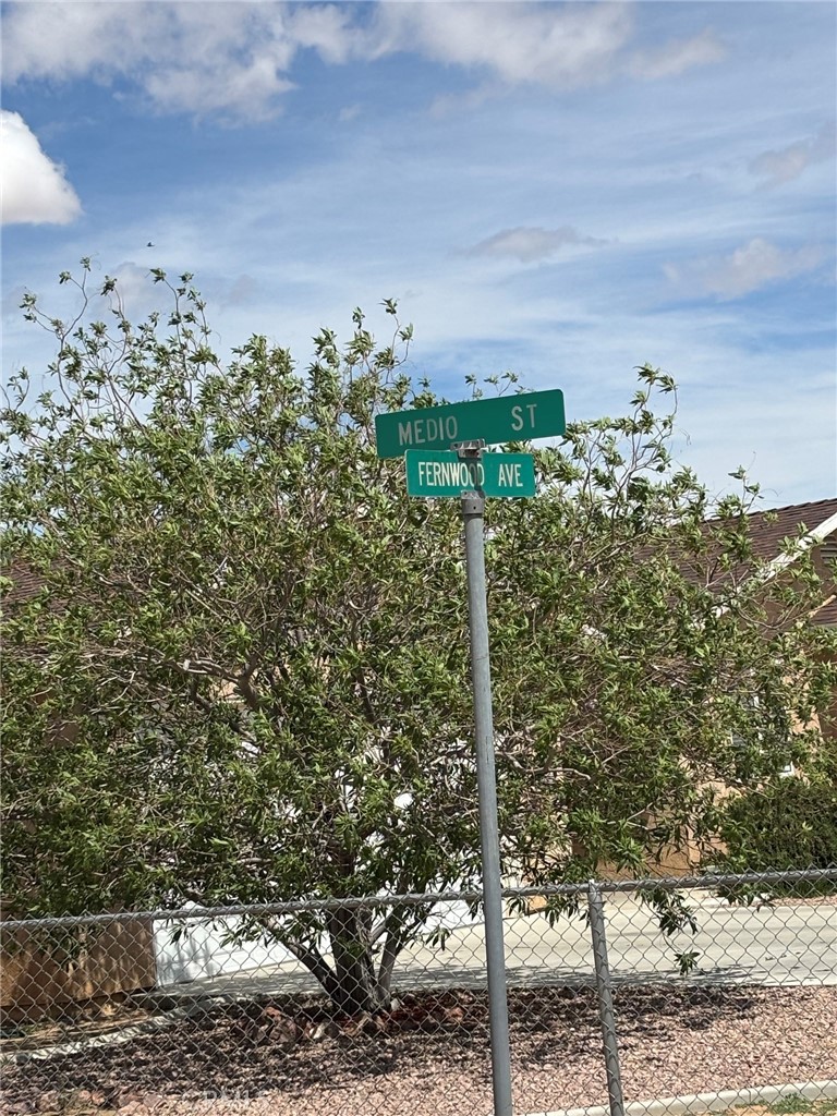 0 Medio Street