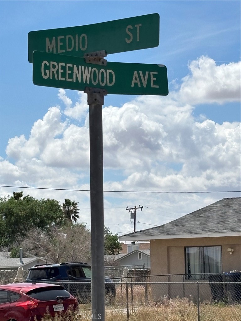 0 Medio Street