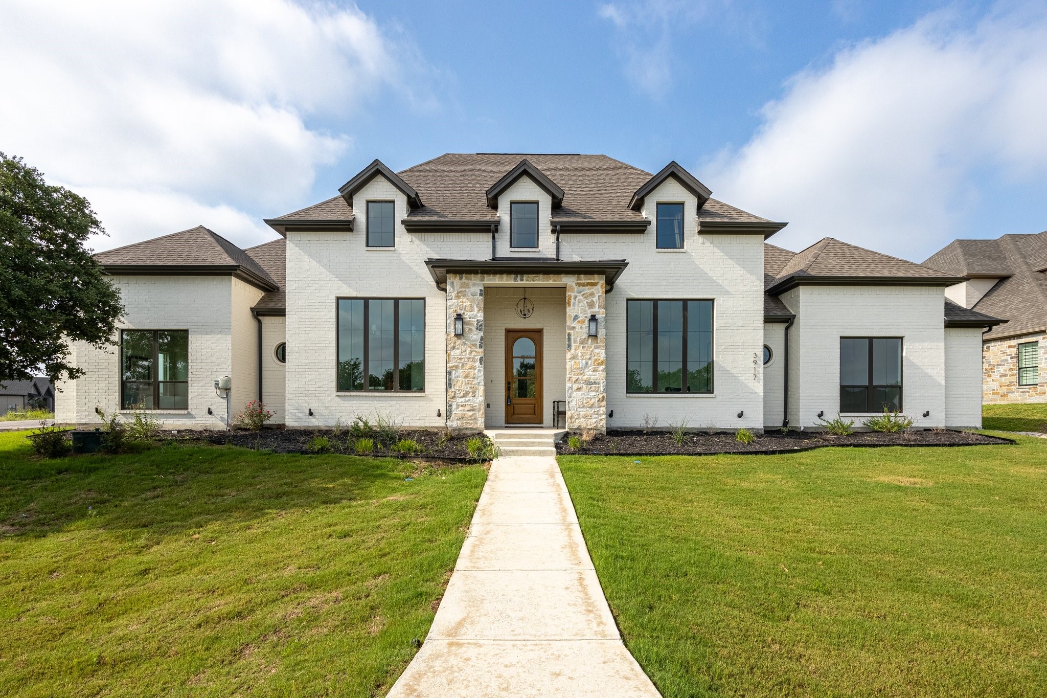 3917 Legend Trail
