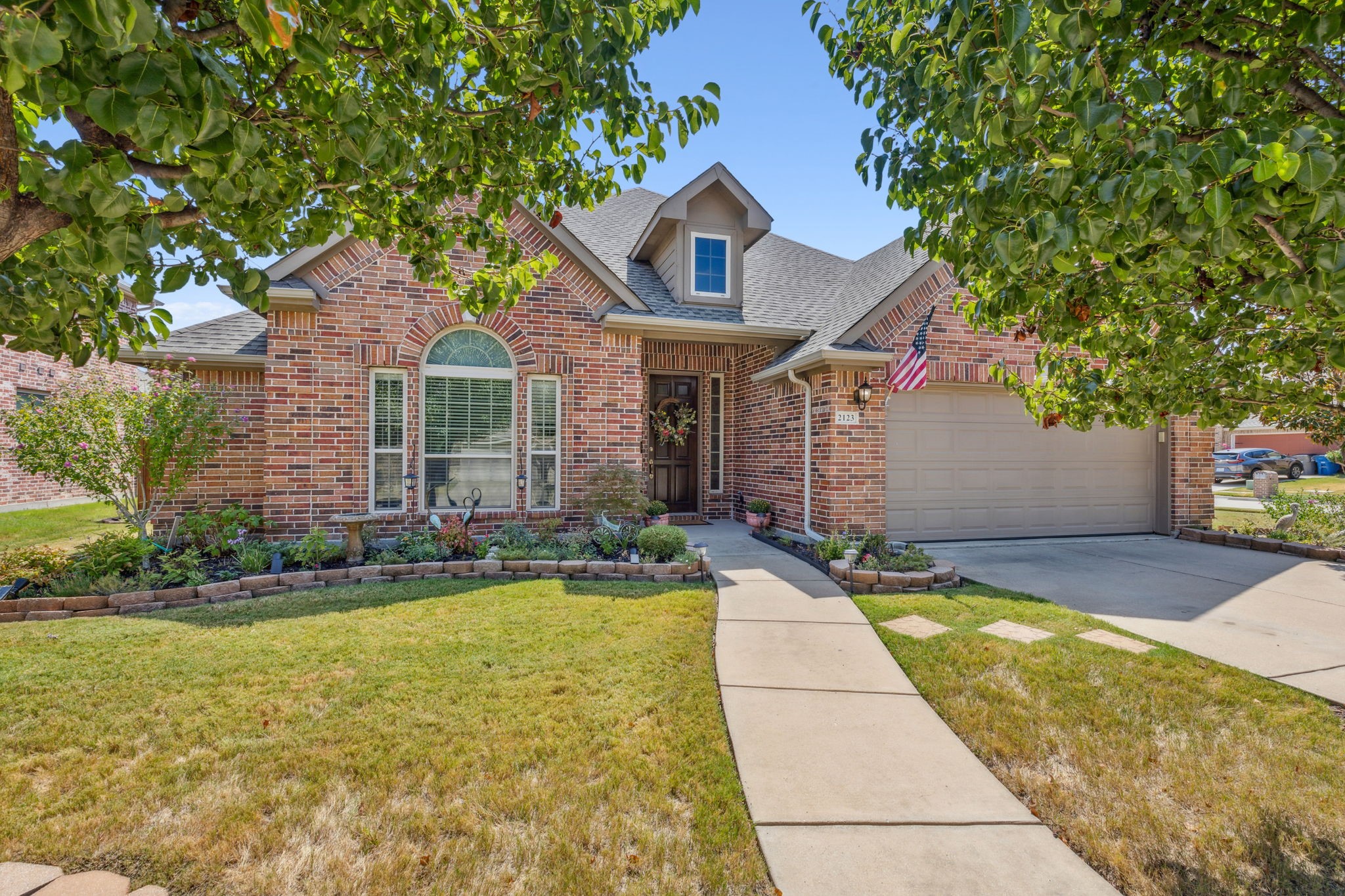 2123 Dewsbury Drive