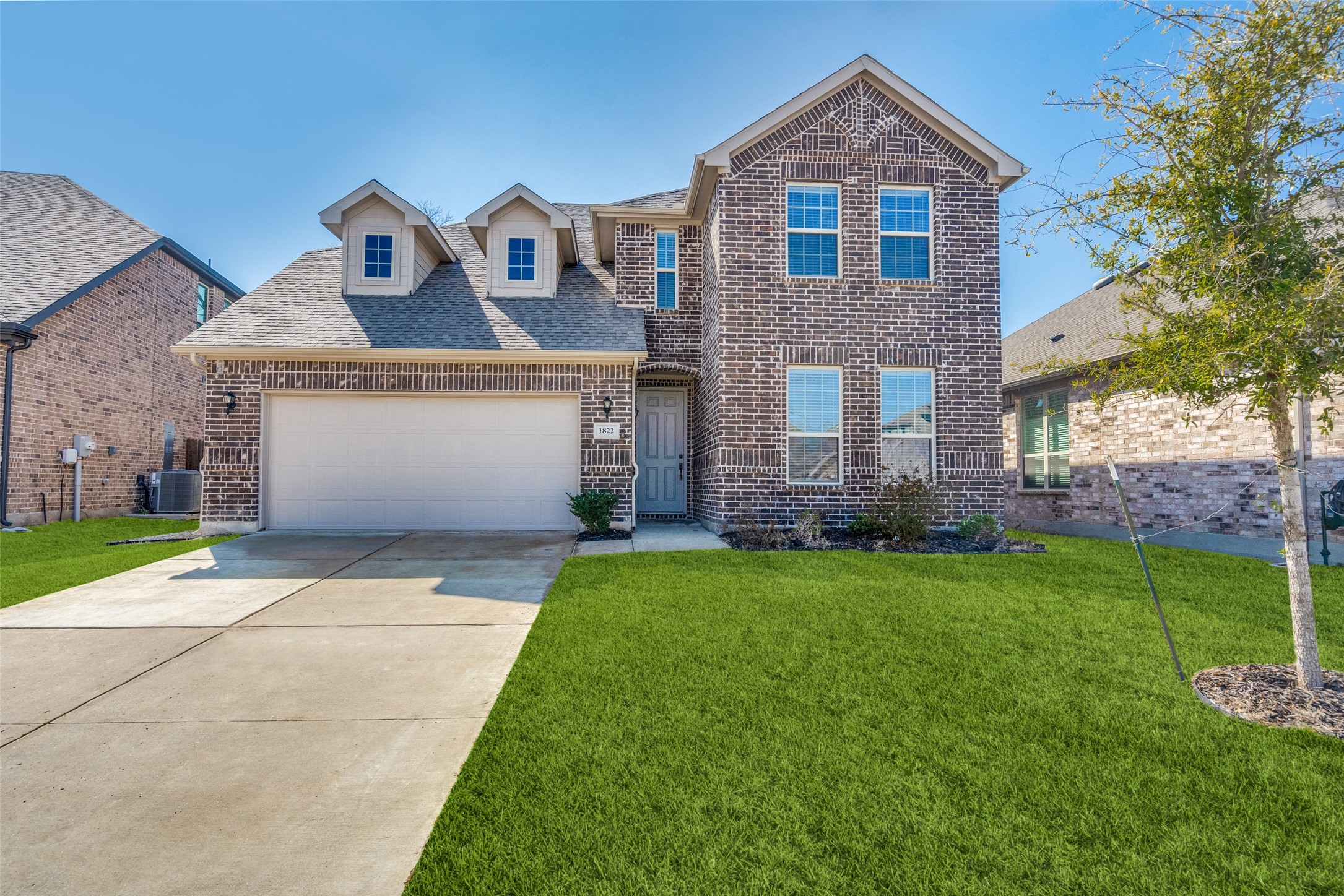 1822 Lone Lynx Way