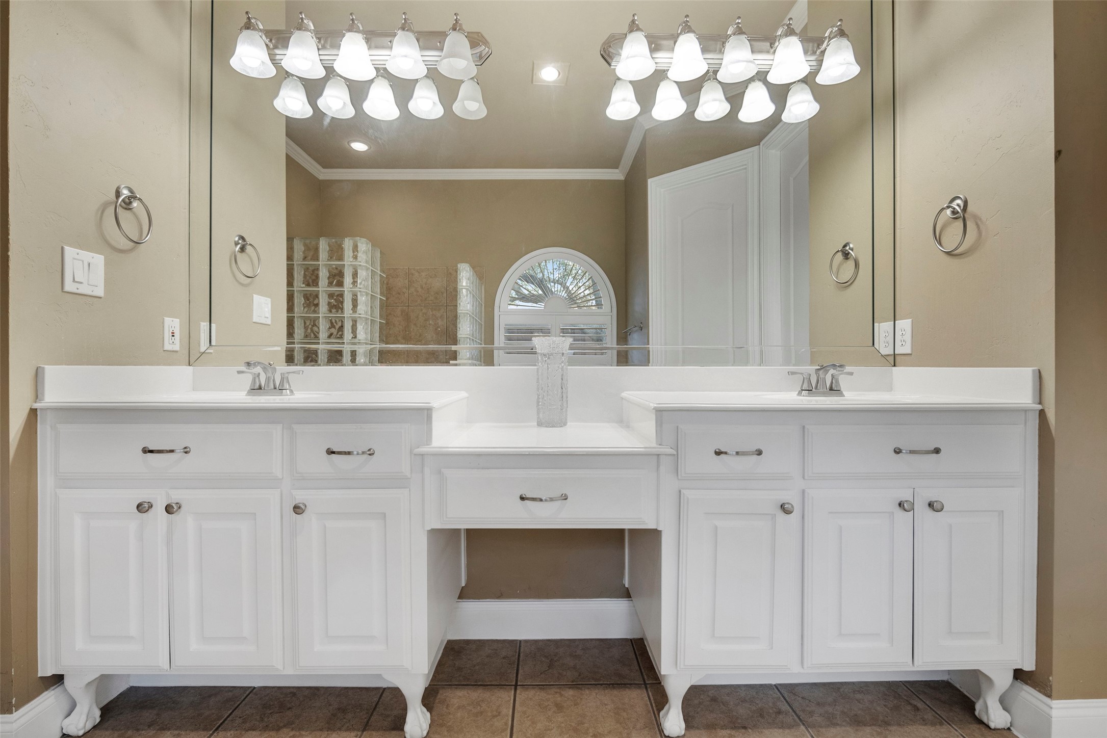 28 Clear Pond Drive