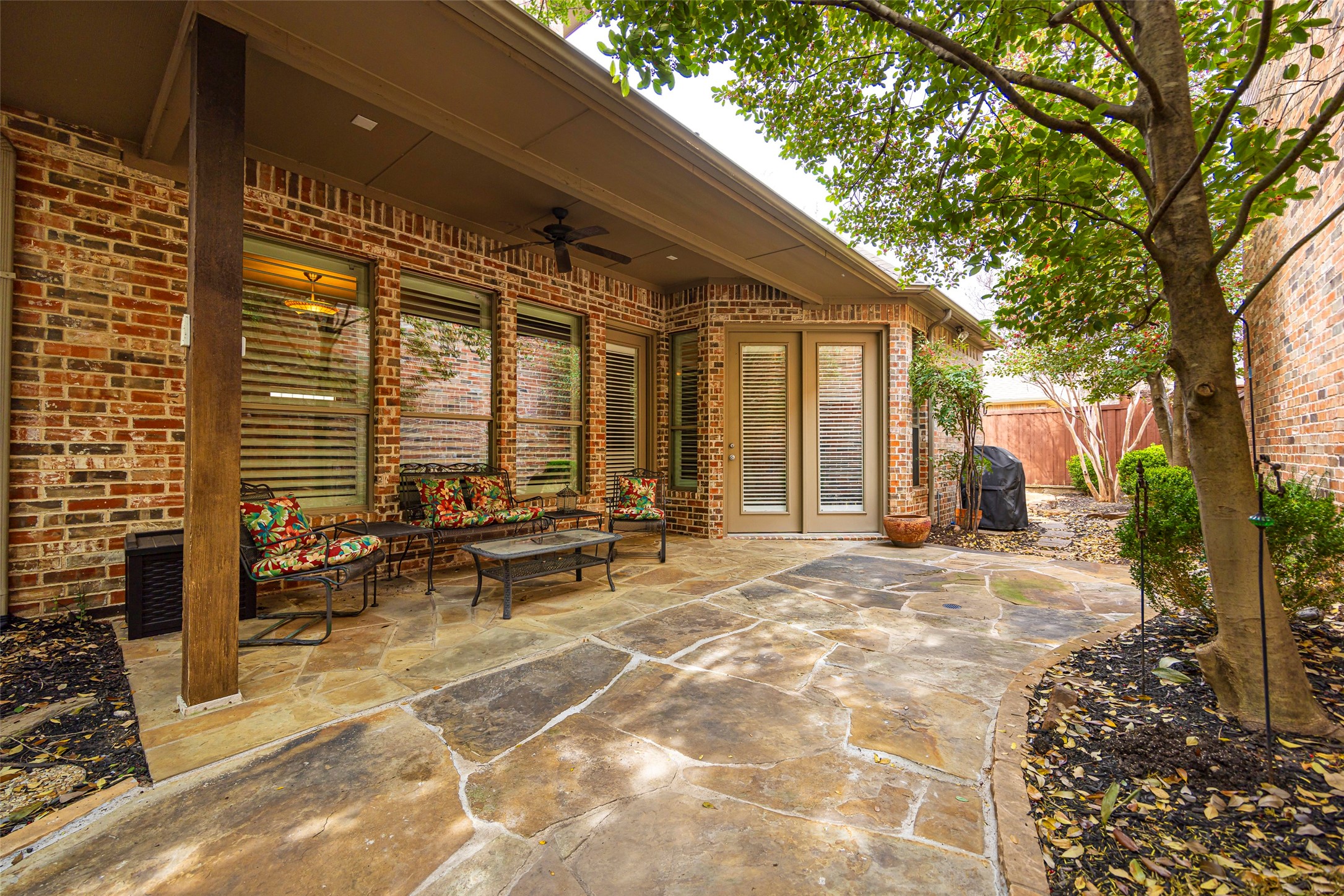 28 Clear Pond Drive