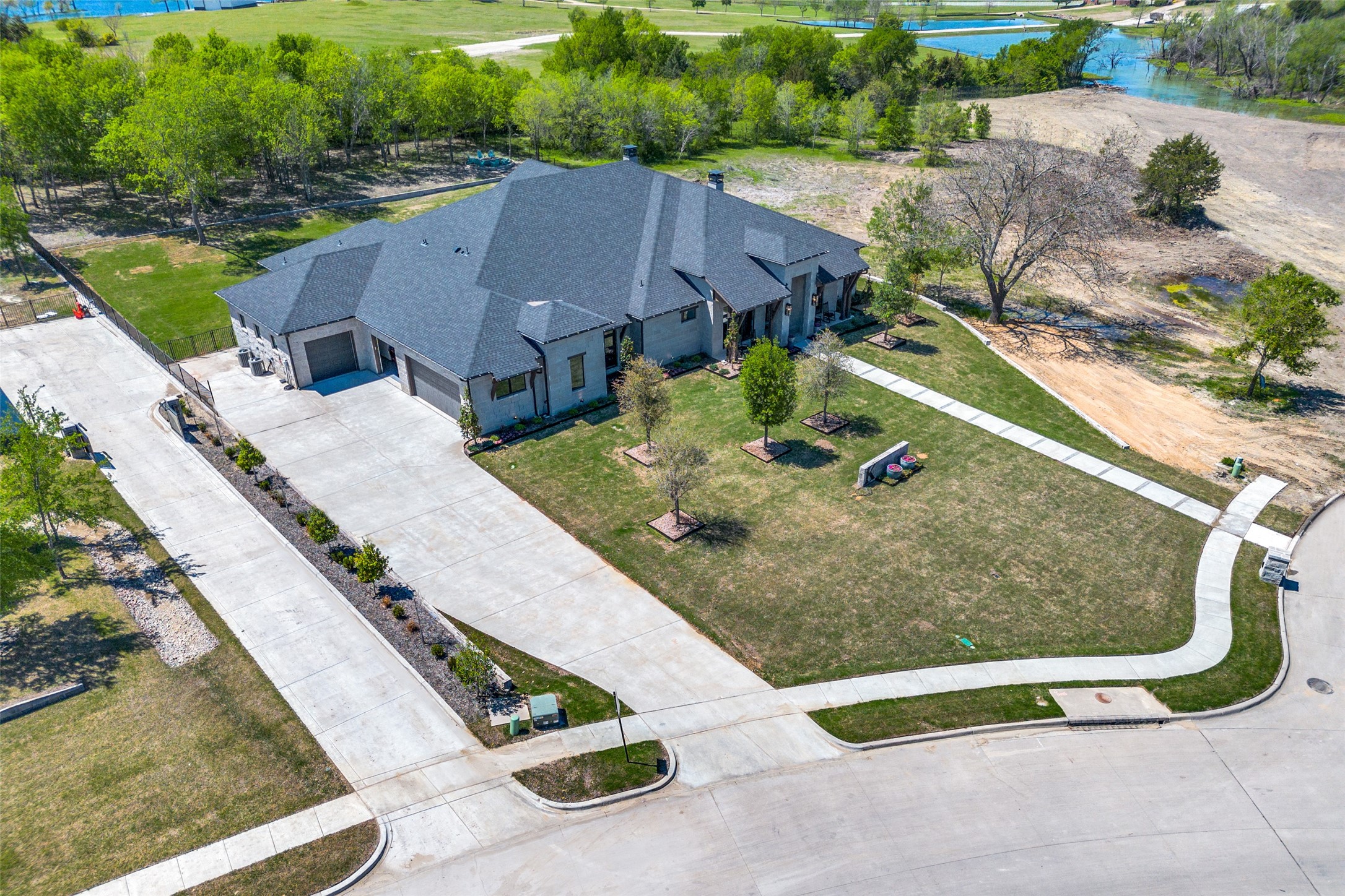 512 Lodge Hill Drive