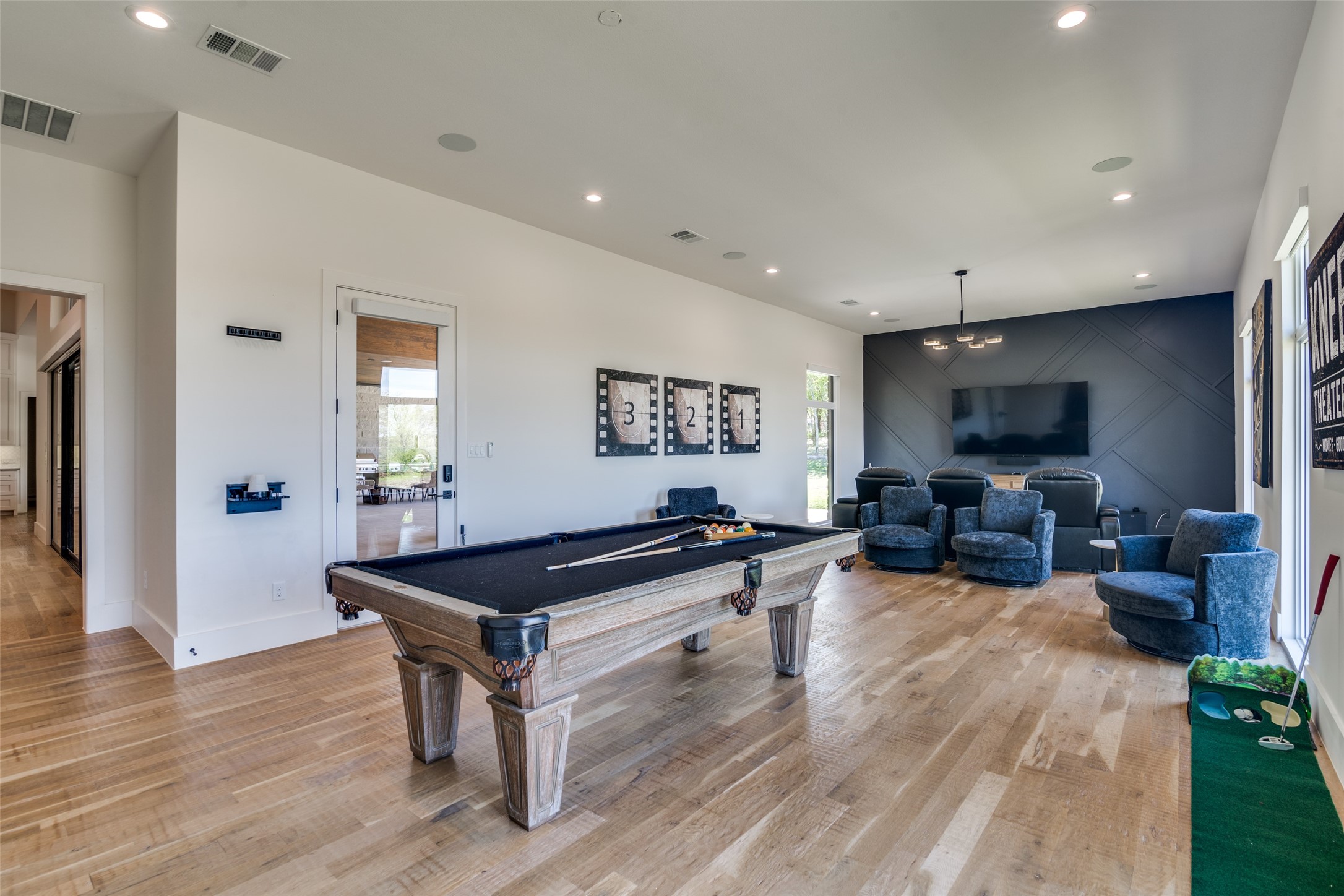 512 Lodge Hill Drive