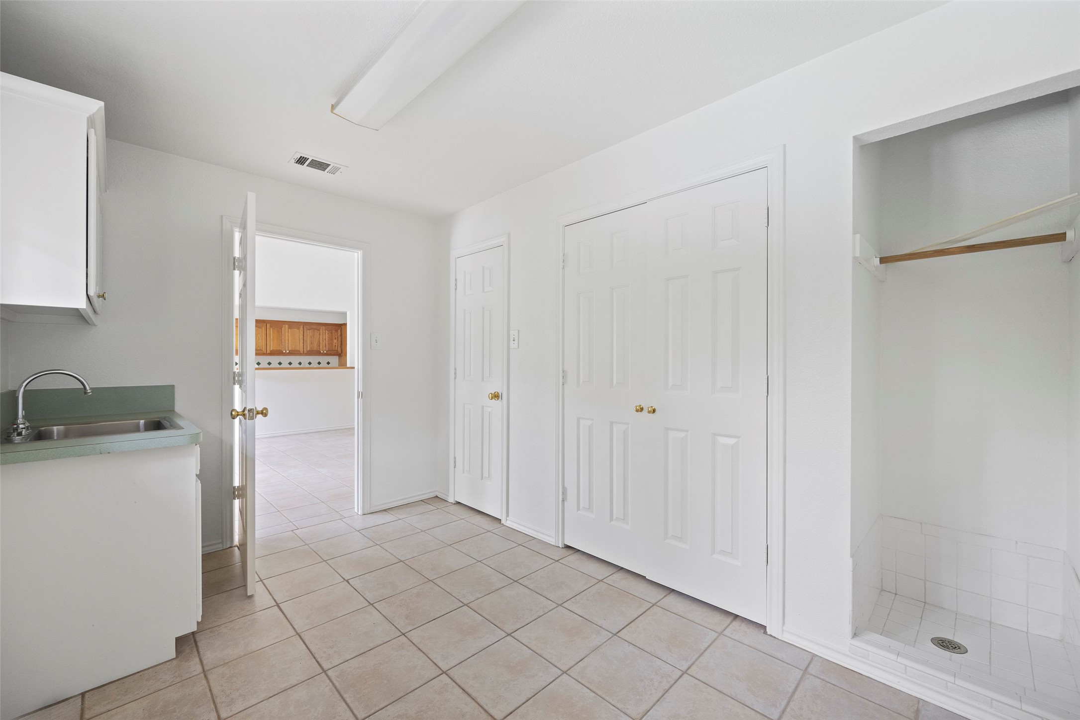 930 Heatherwood Drive