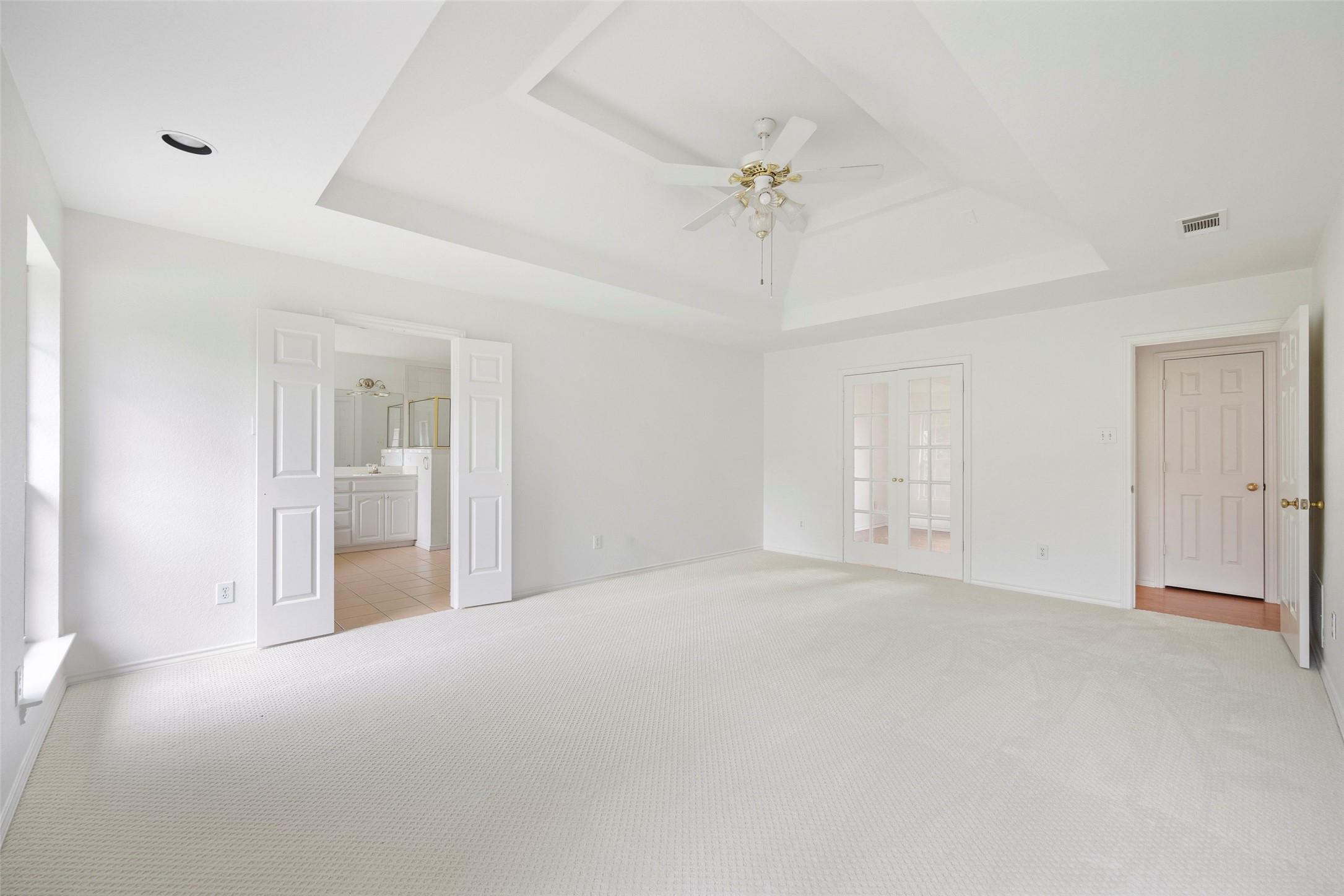 930 Heatherwood Drive