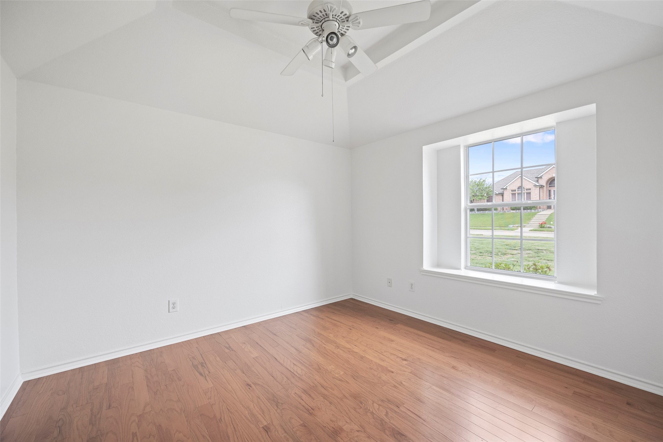 930 Heatherwood Drive