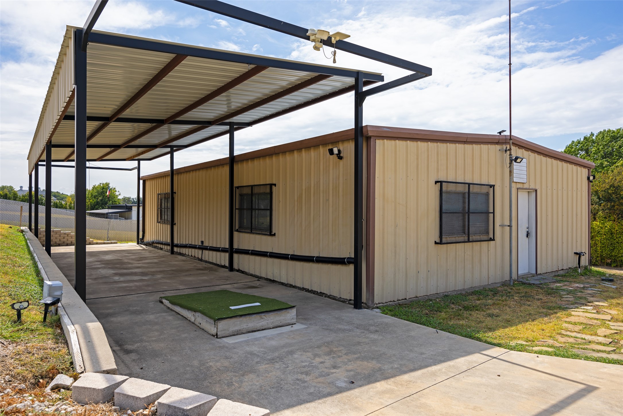 1400 Ridge Road