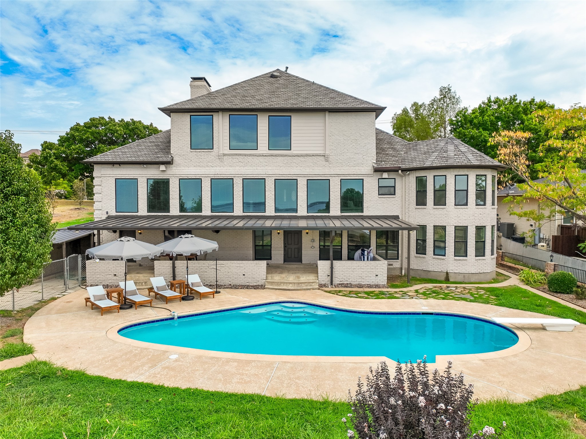 1400 Ridge Road