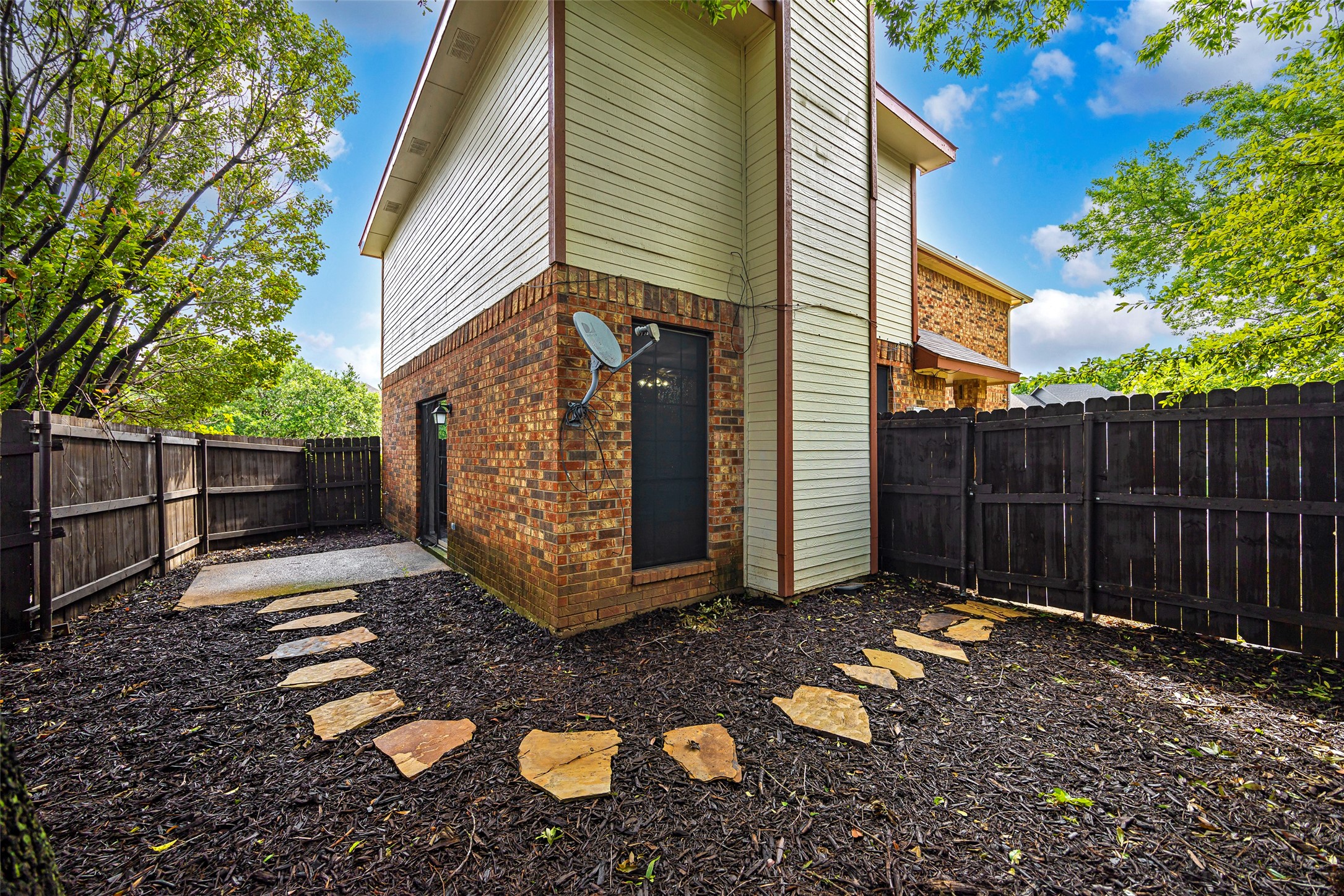3845 Pickett Place