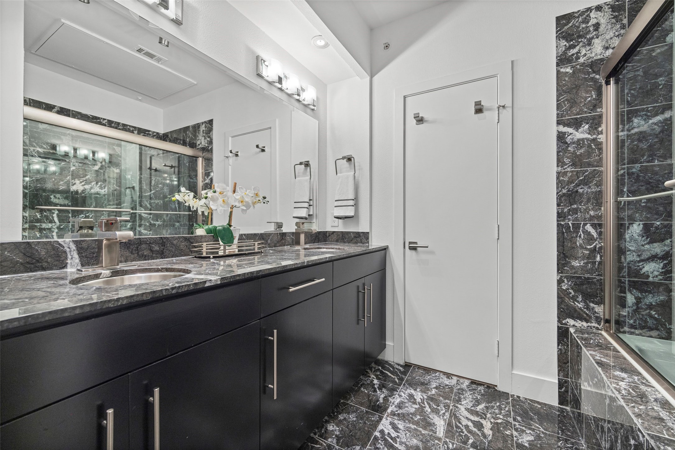 4414 Cedar Springs Road 301