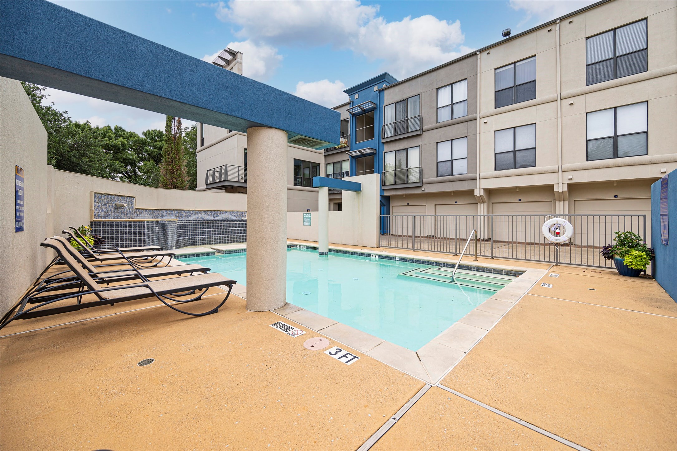 4414 Cedar Springs Road 301