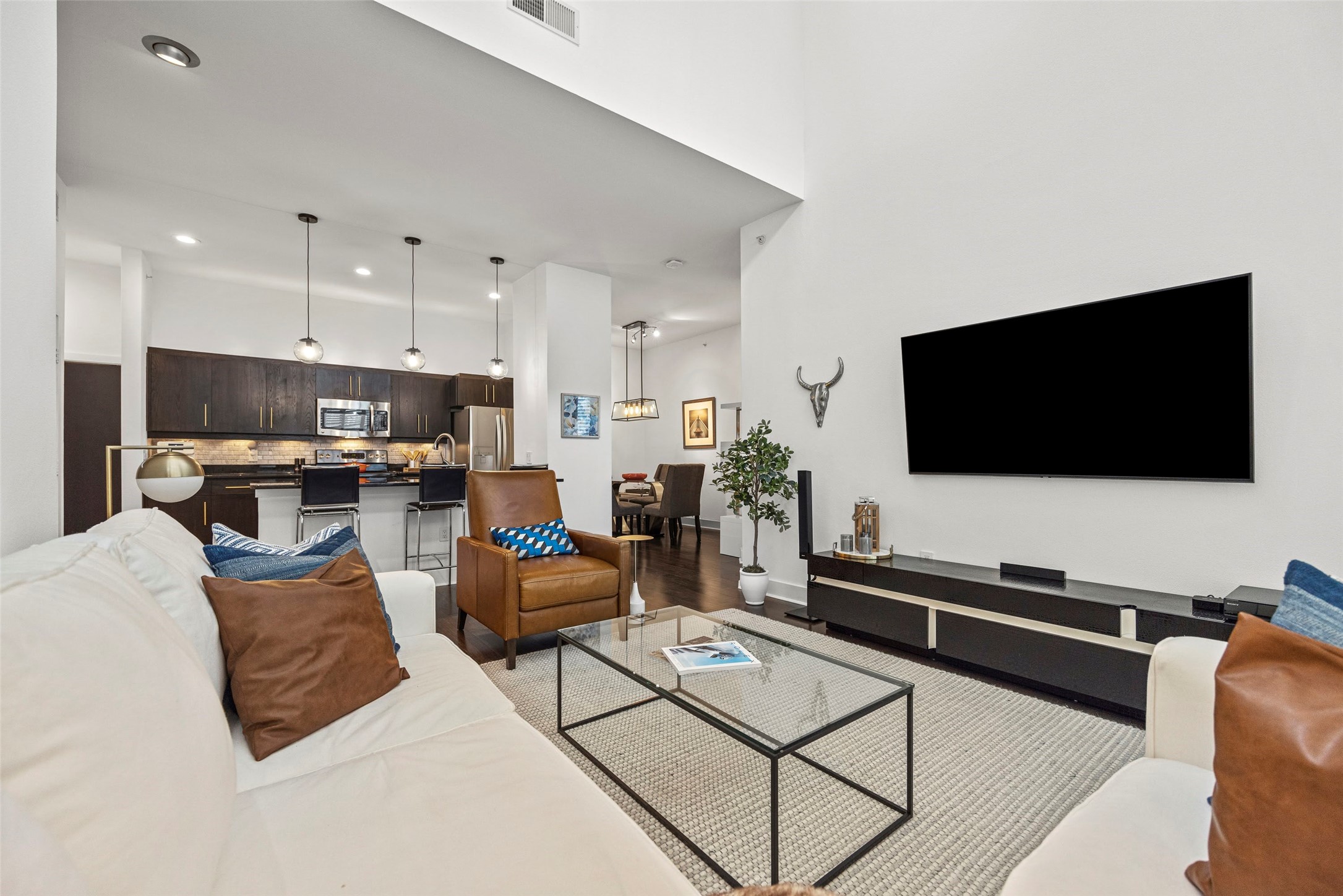 4414 Cedar Springs Road 301