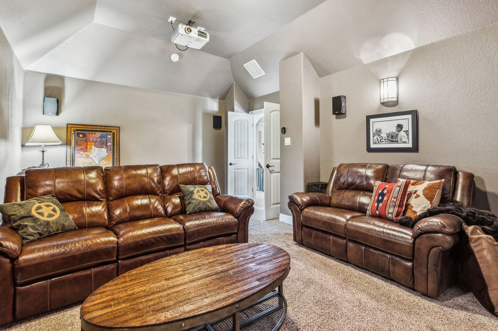 6416 Lakecrest Drive