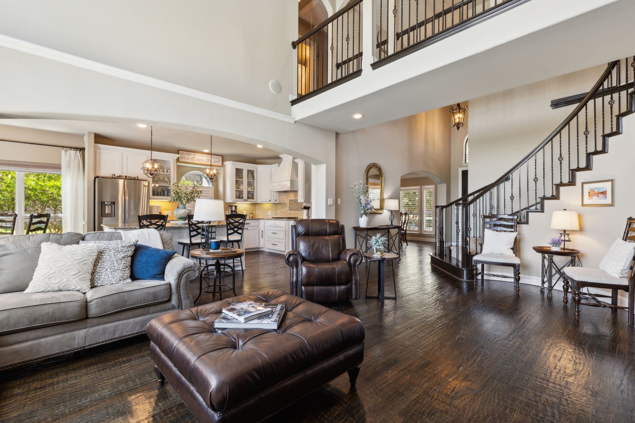 6416 Lakecrest Drive