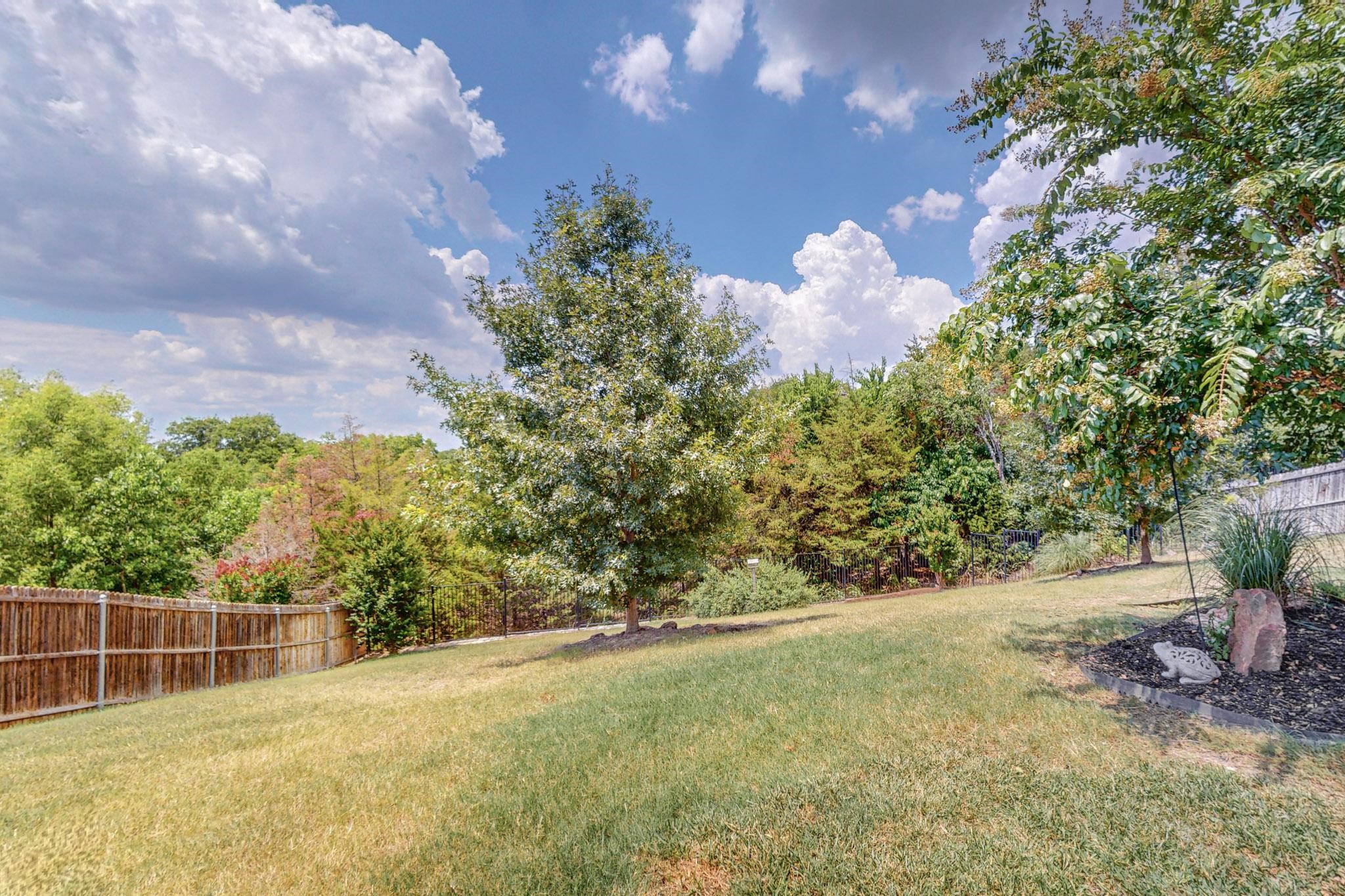 906 Sunnyvale Drive