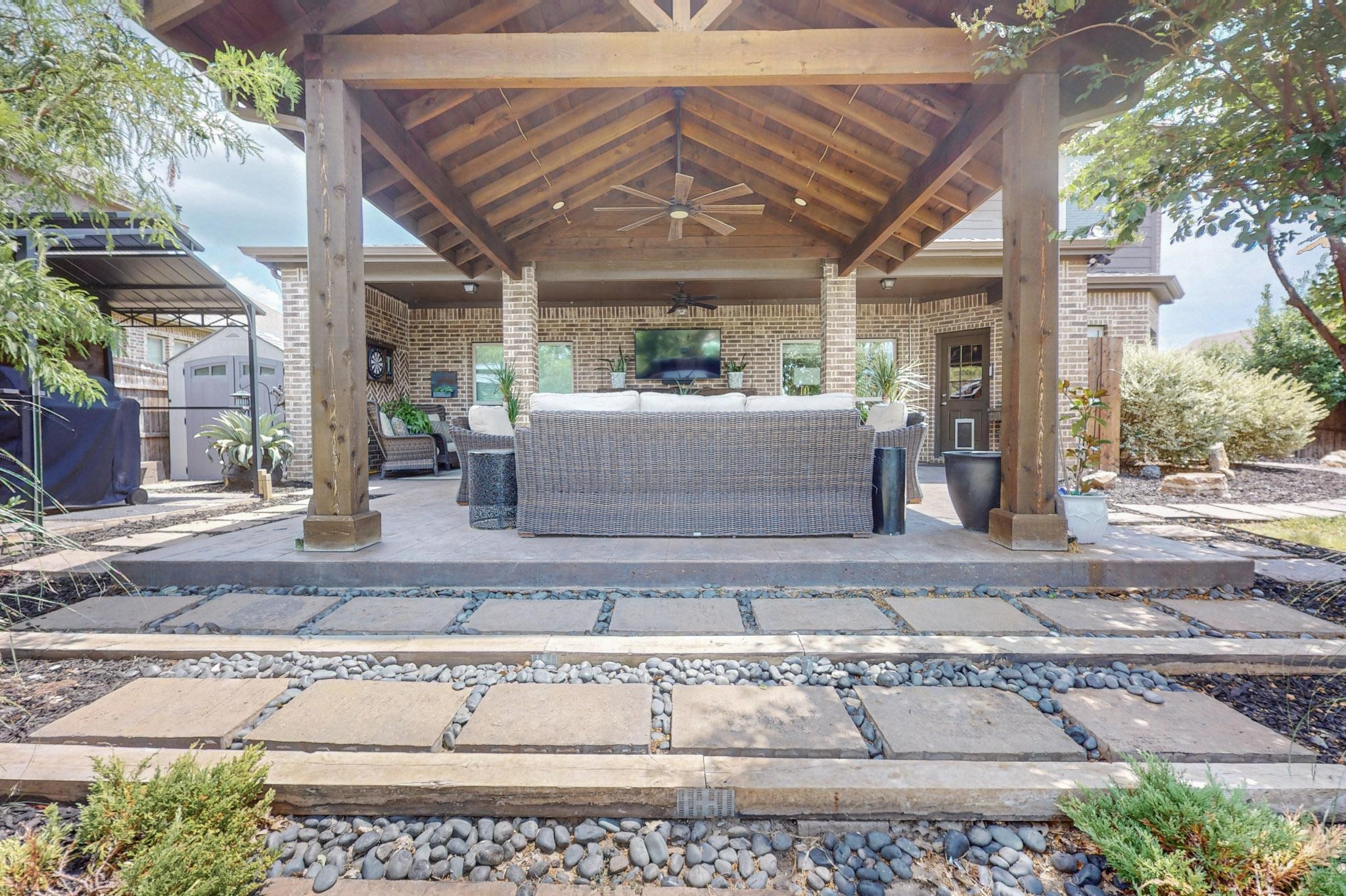 906 Sunnyvale Drive
