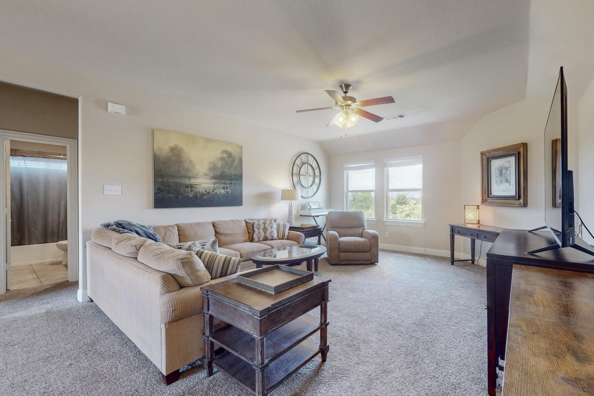 906 Sunnyvale Drive