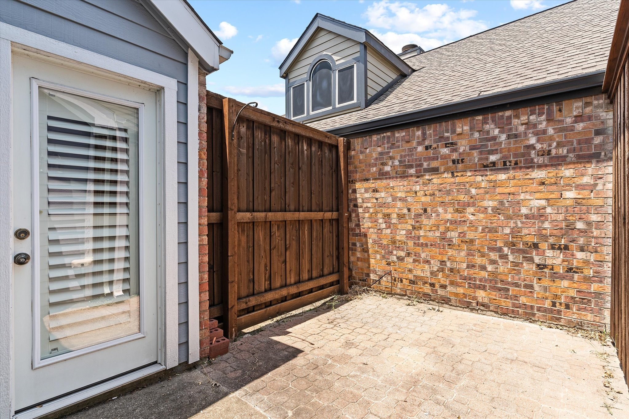4107 Shadow Gables Drive