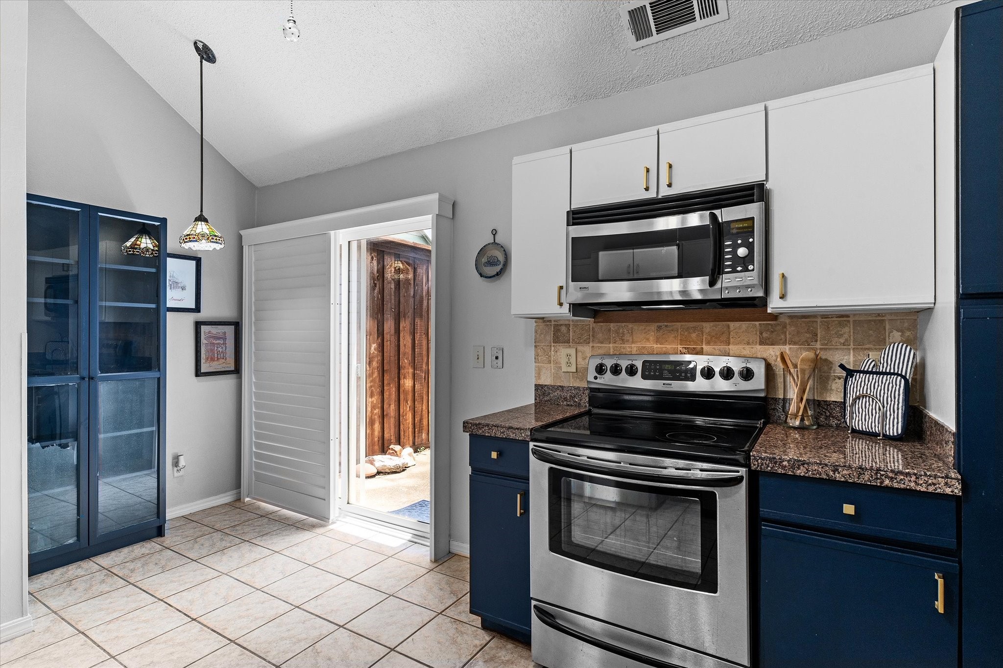 4107 Shadow Gables Drive