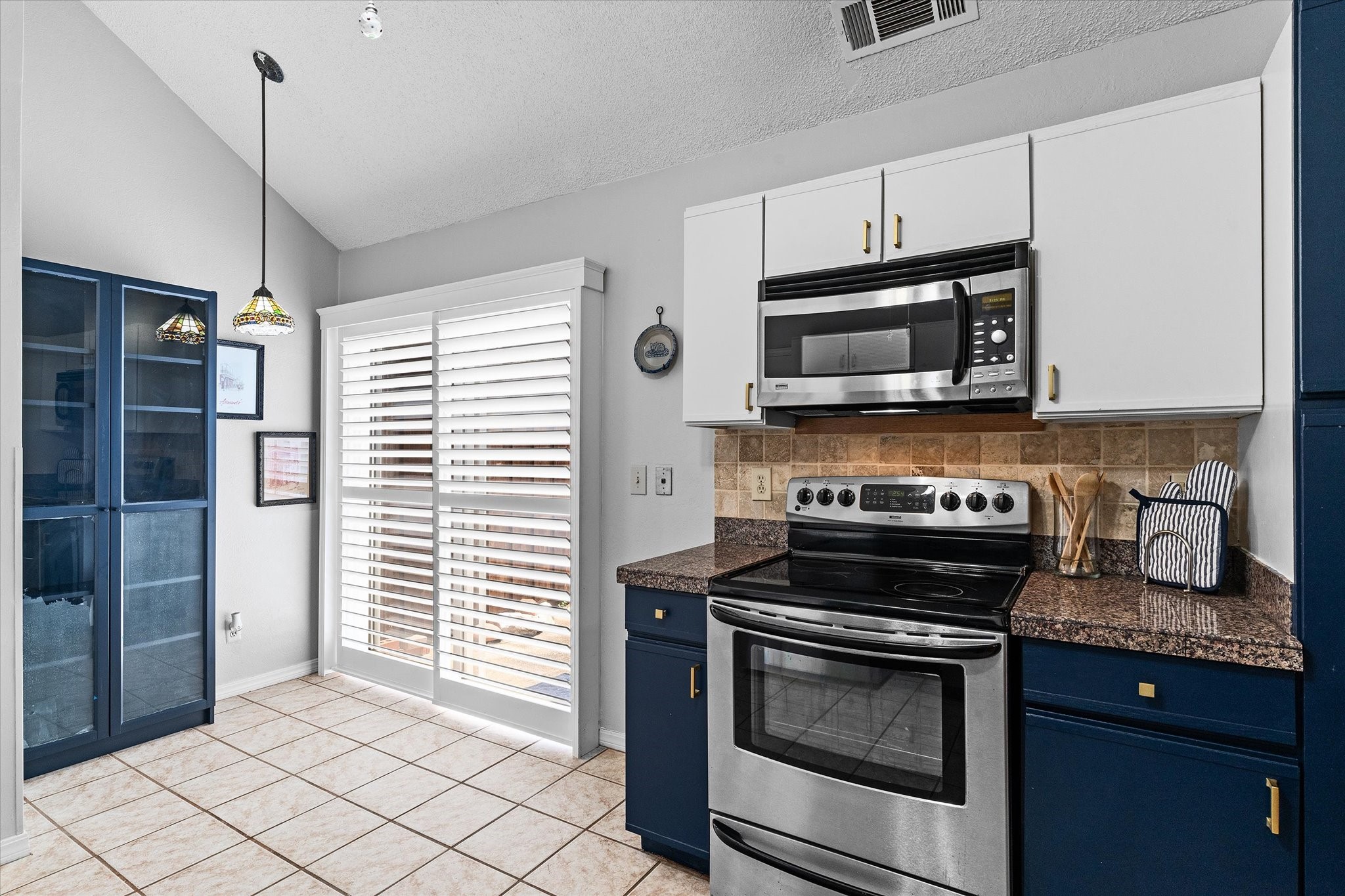 4107 Shadow Gables Drive