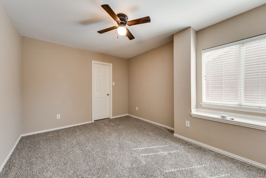 948 Fox Grove Lane