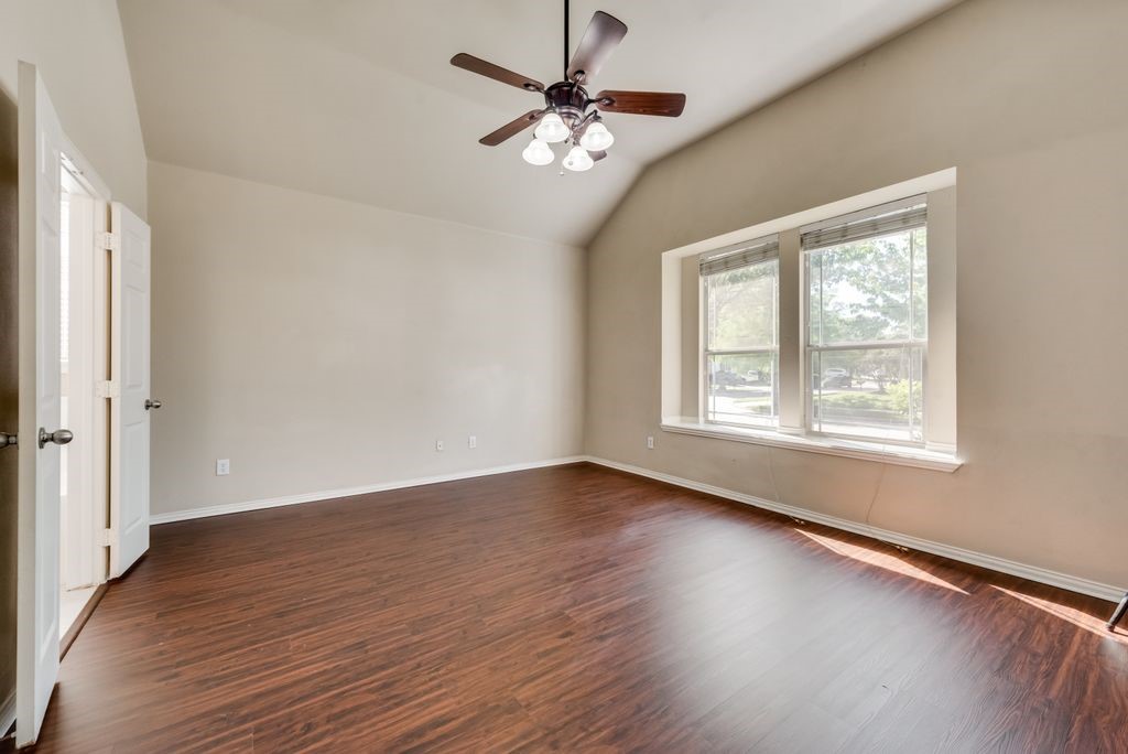 948 Fox Grove Lane