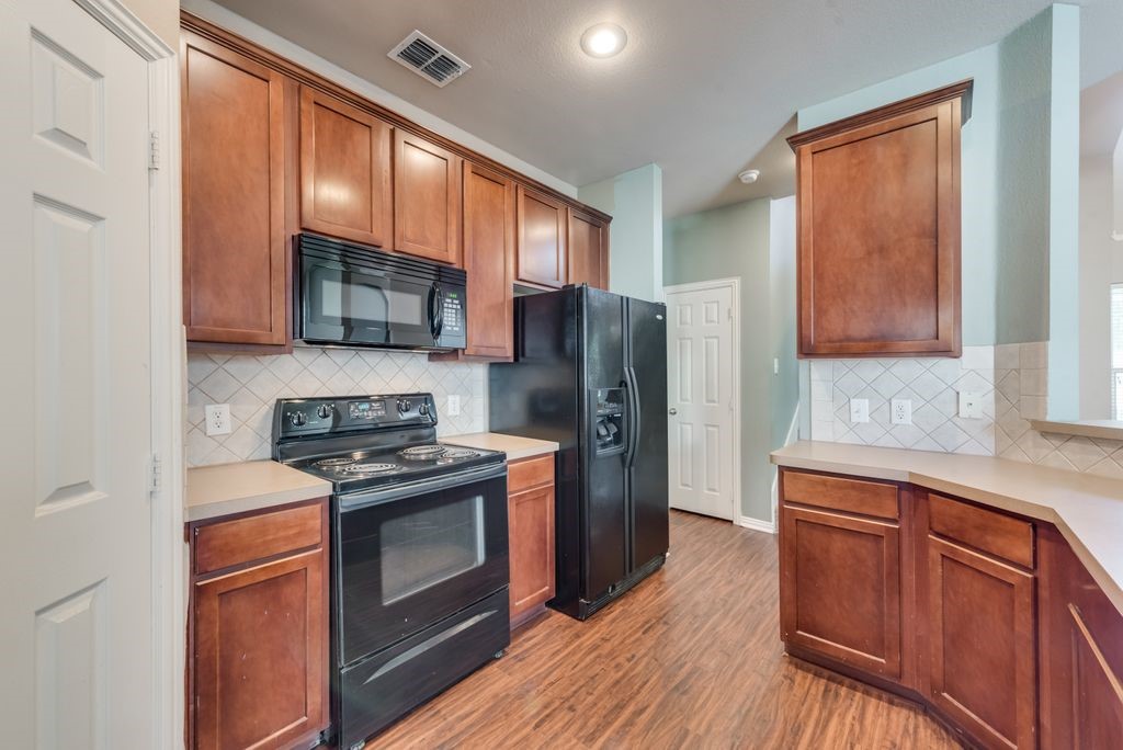 948 Fox Grove Lane