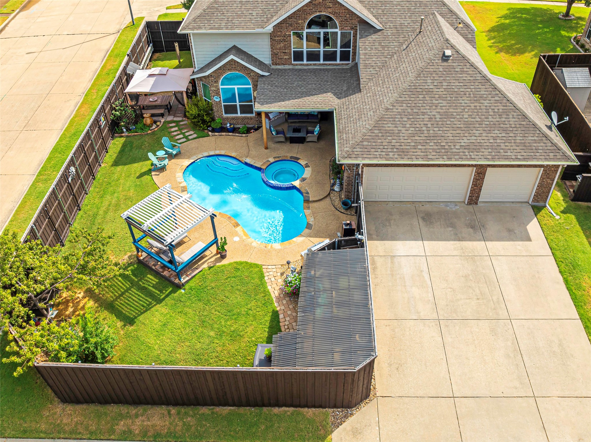 1605 Sweetgum Drive
