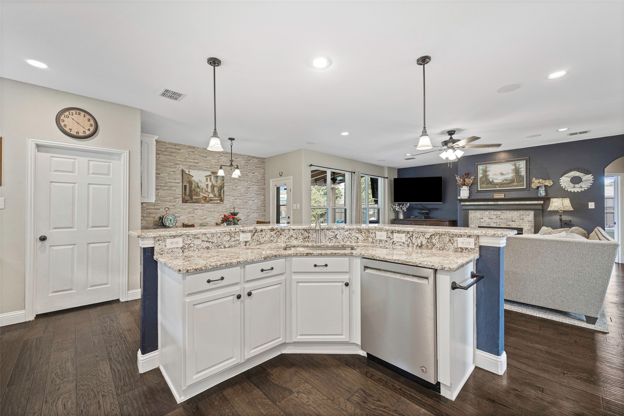 1605 Sweetgum Drive
