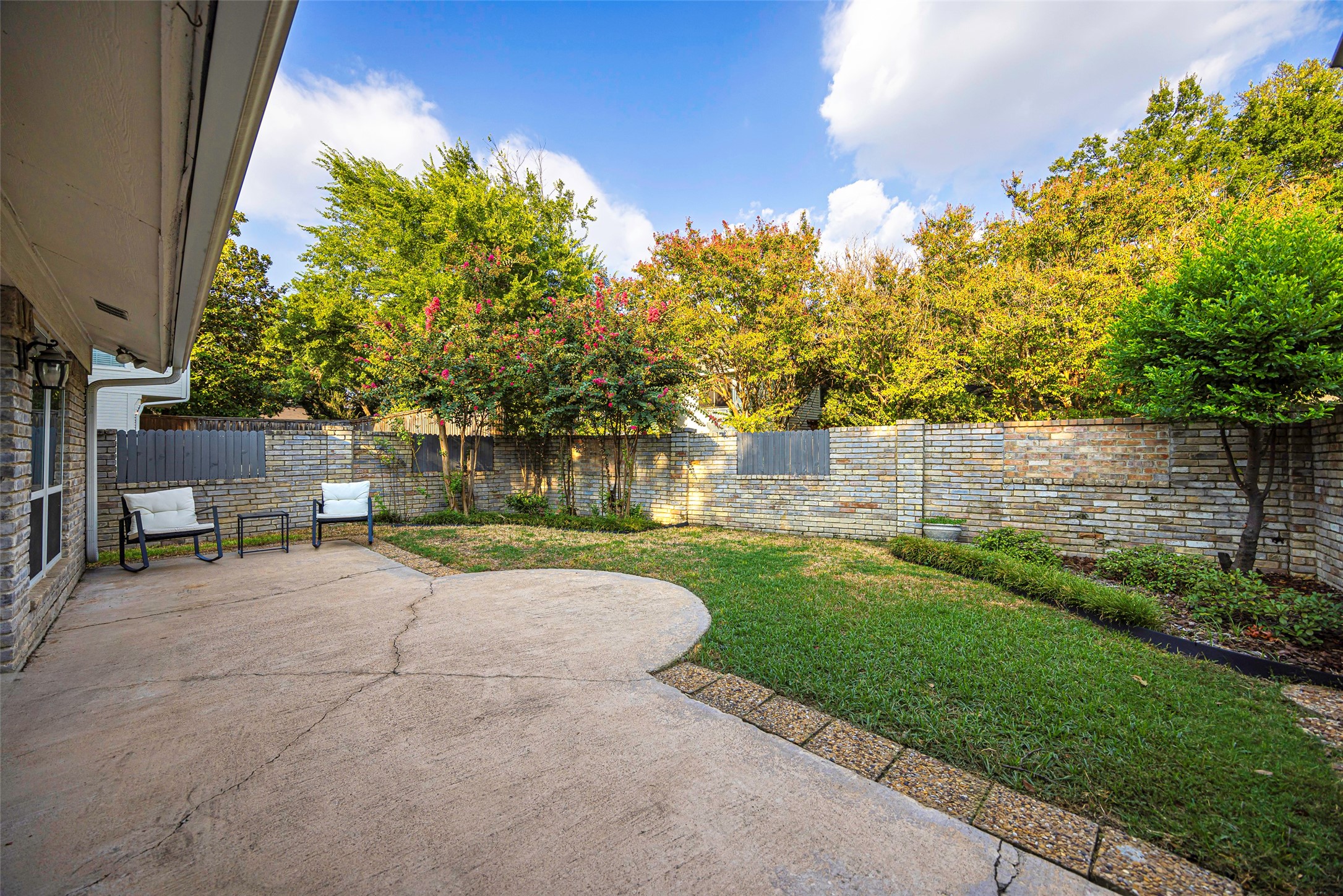 8402 Club Meadows Drive