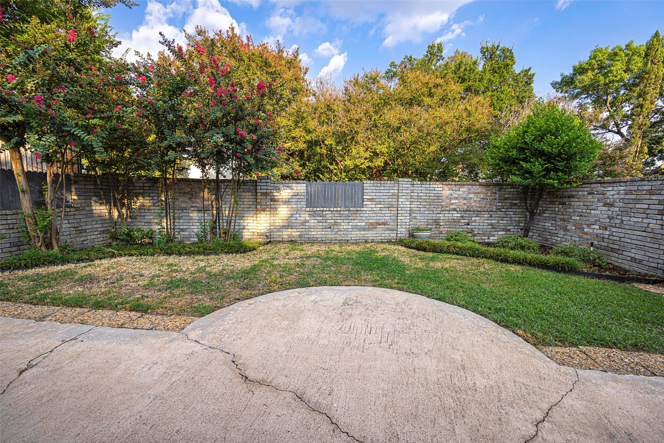 8402 Club Meadows Drive