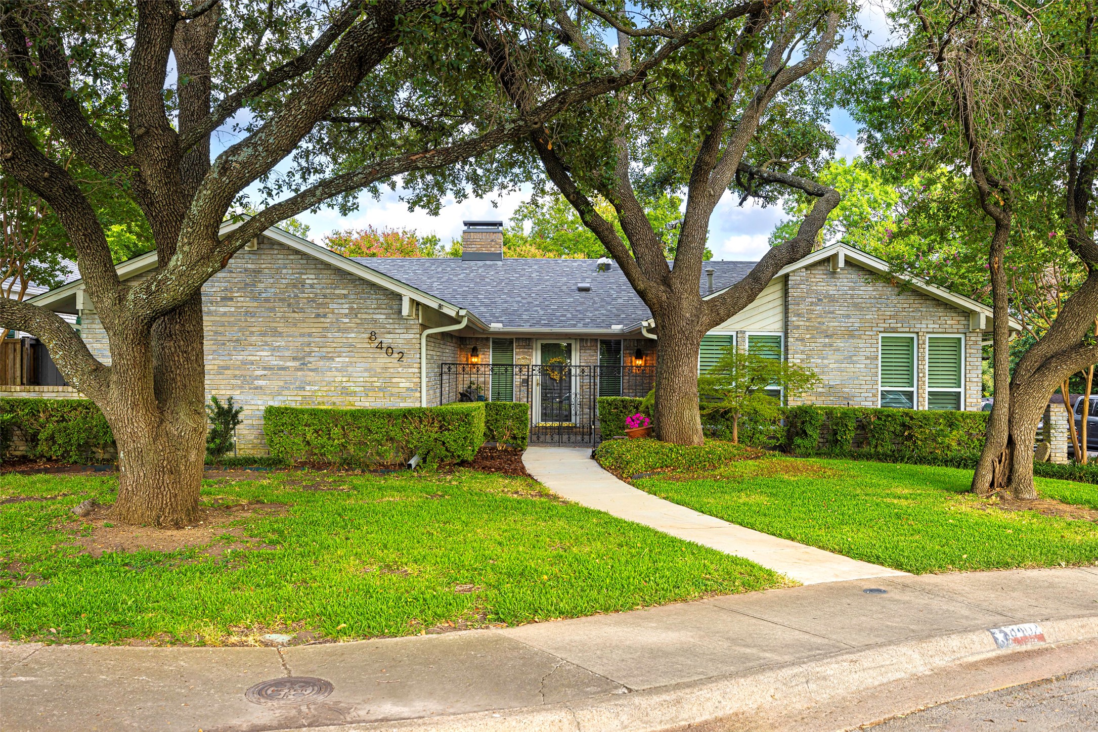 8402 Club Meadows Drive