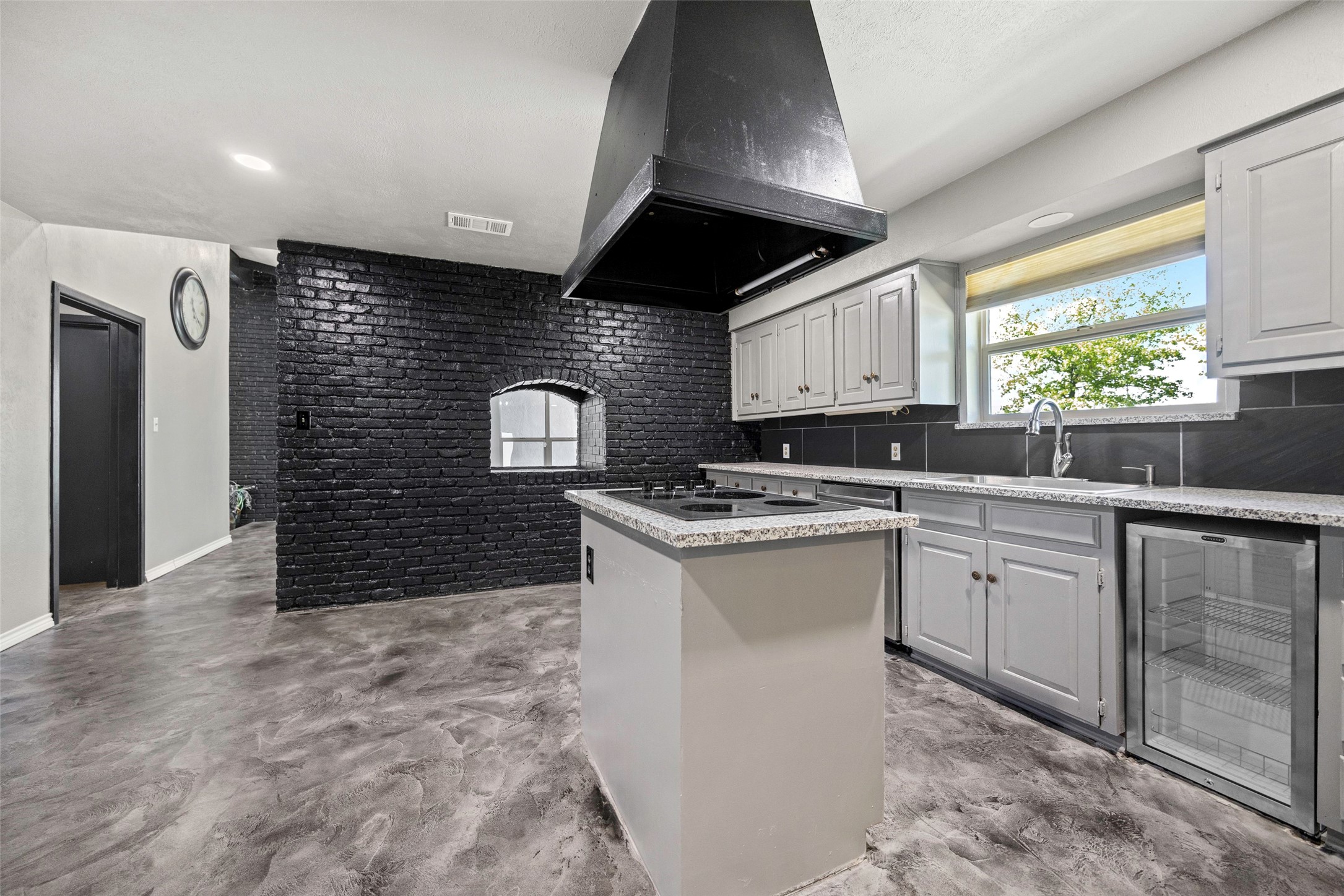 1702 Parker Road