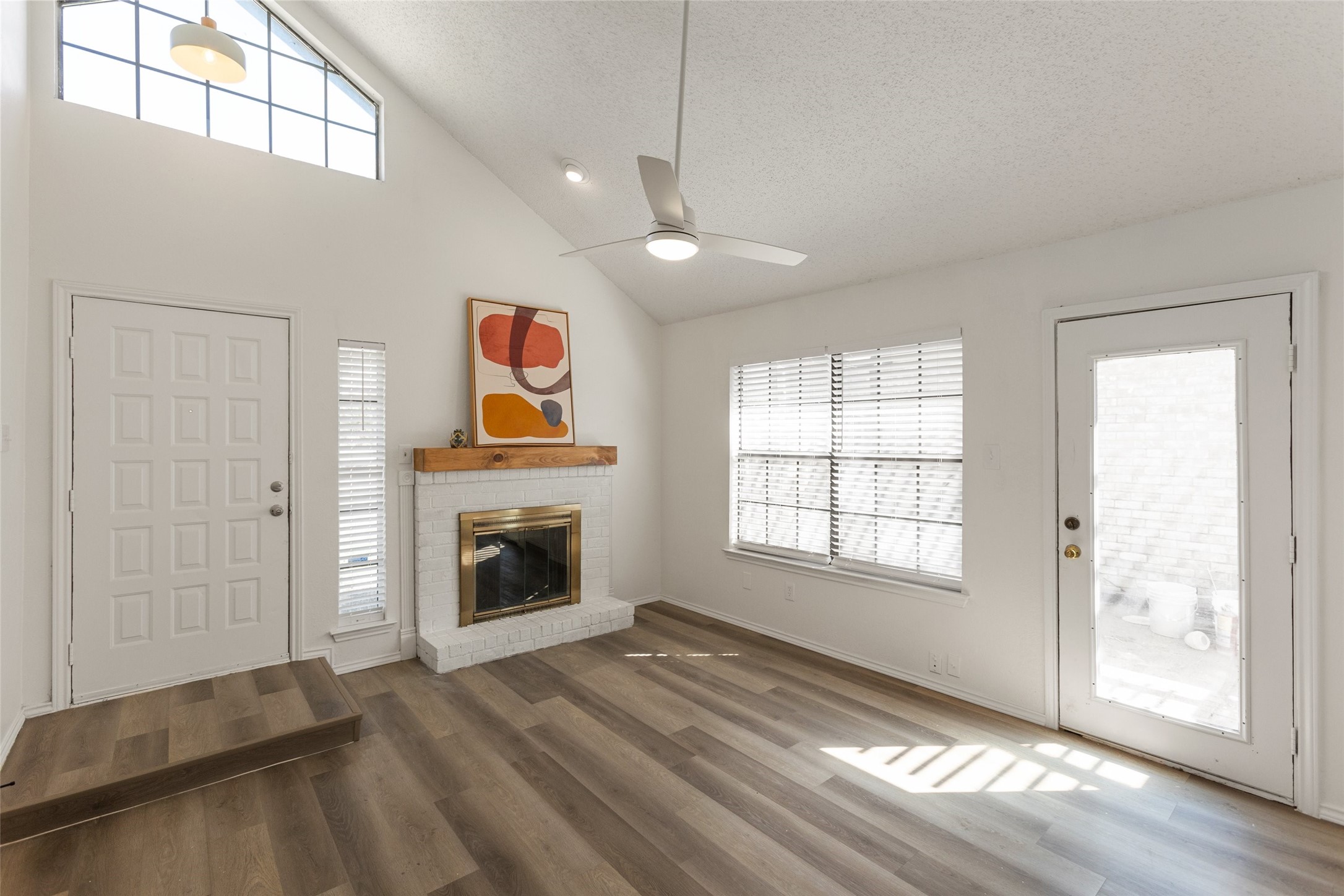 1332 Cedar Ridge Drive