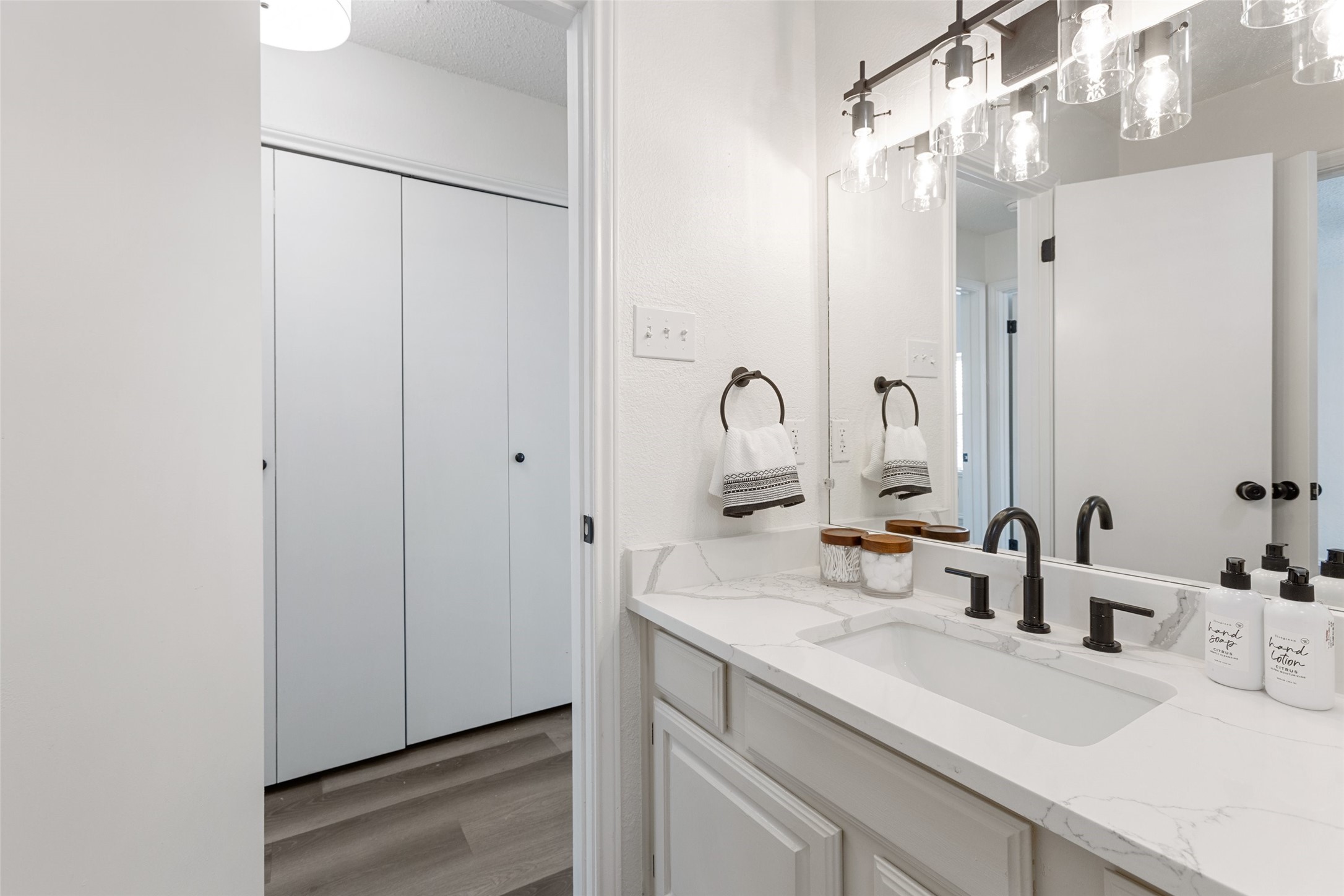 1332 Cedar Ridge Drive