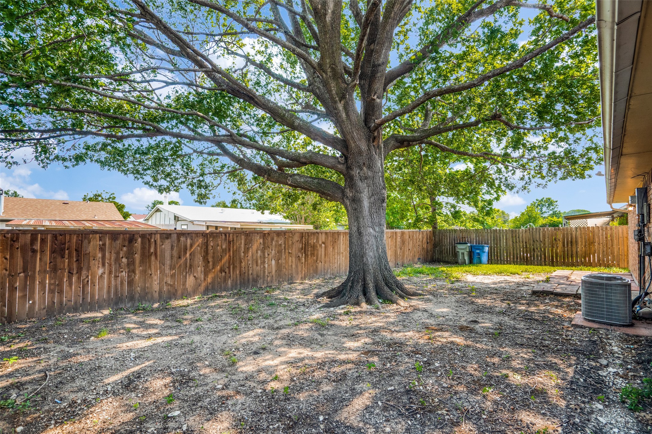 810 Sunny Slope Drive