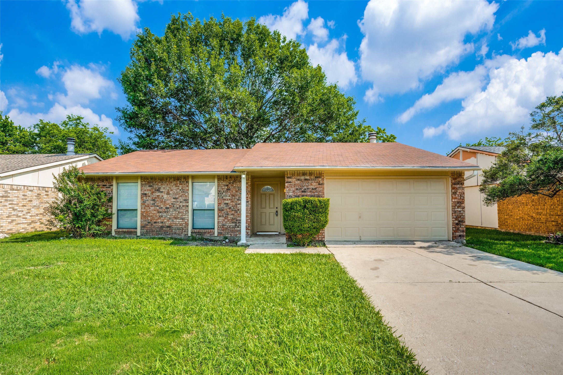 810 Sunny Slope Drive