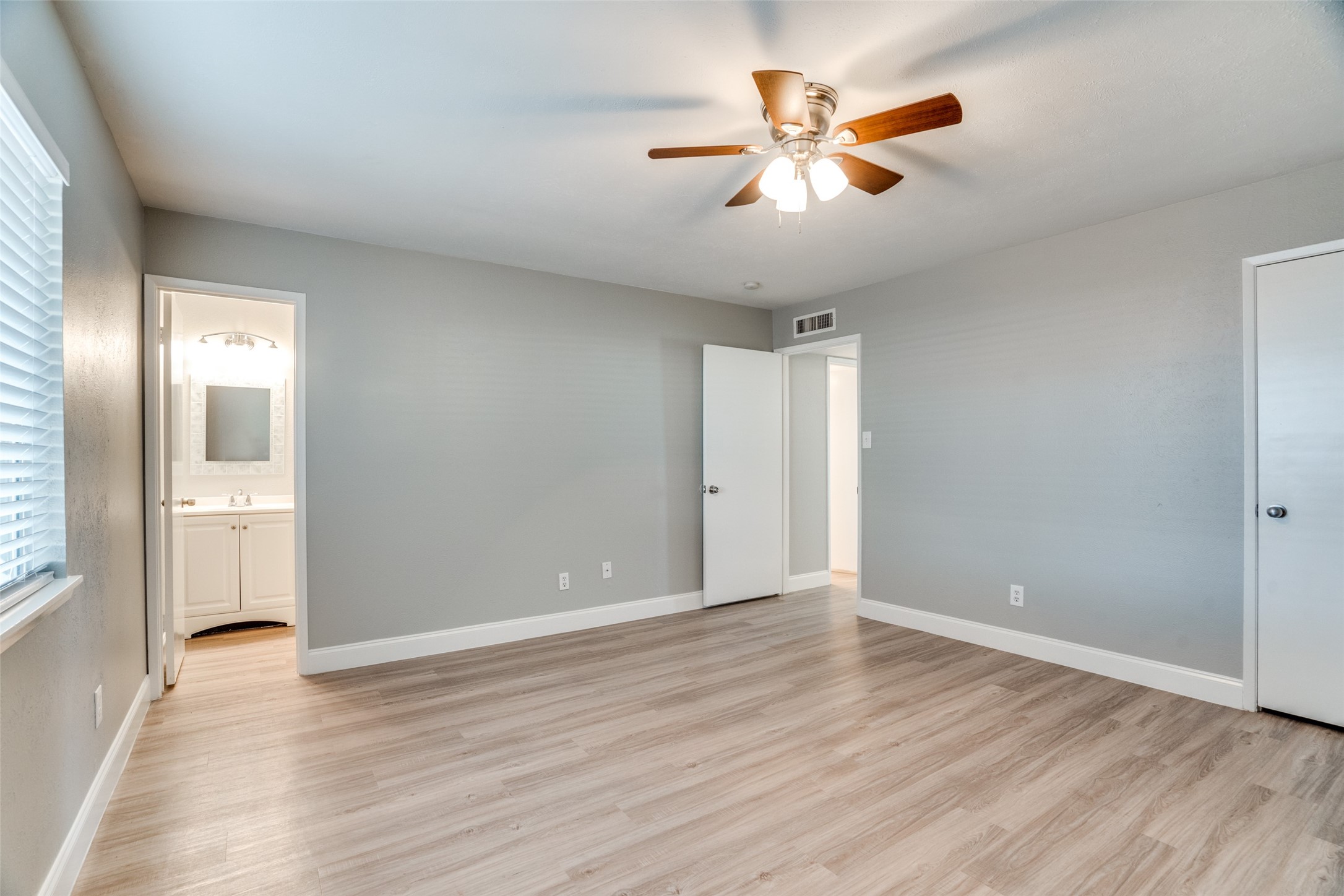 810 Sunny Slope Drive