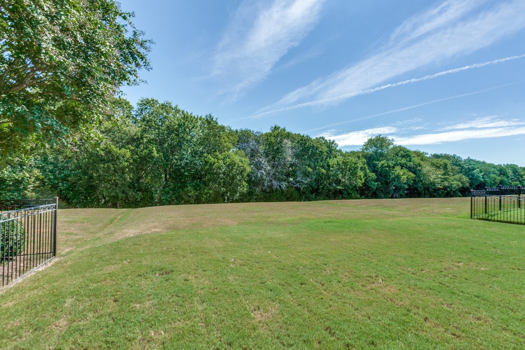 909 Grand Cypress Lane