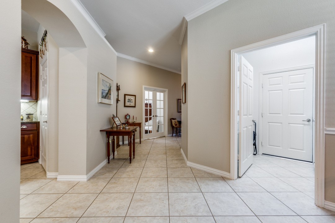 909 Grand Cypress Lane