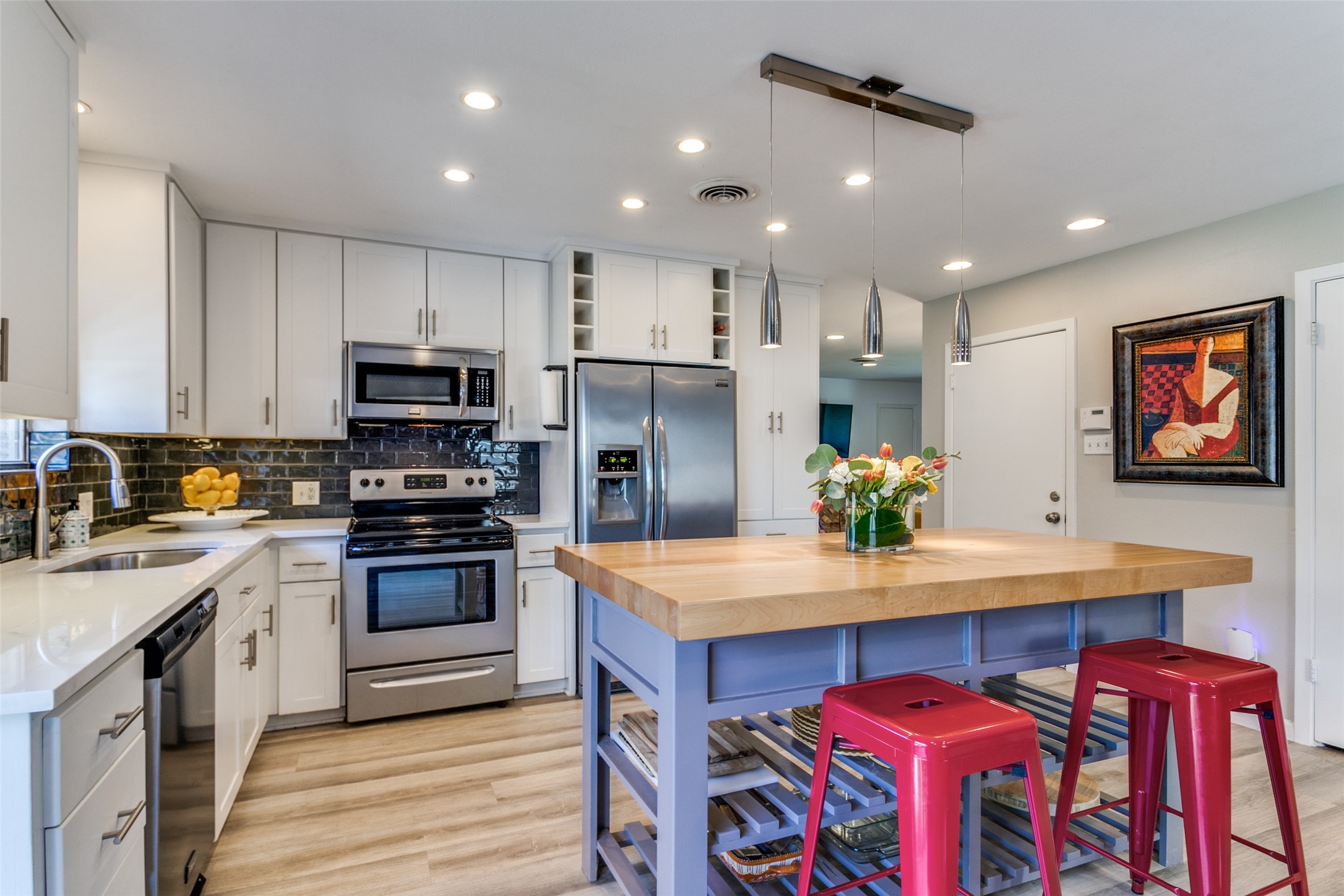 2115 Highwood Drive