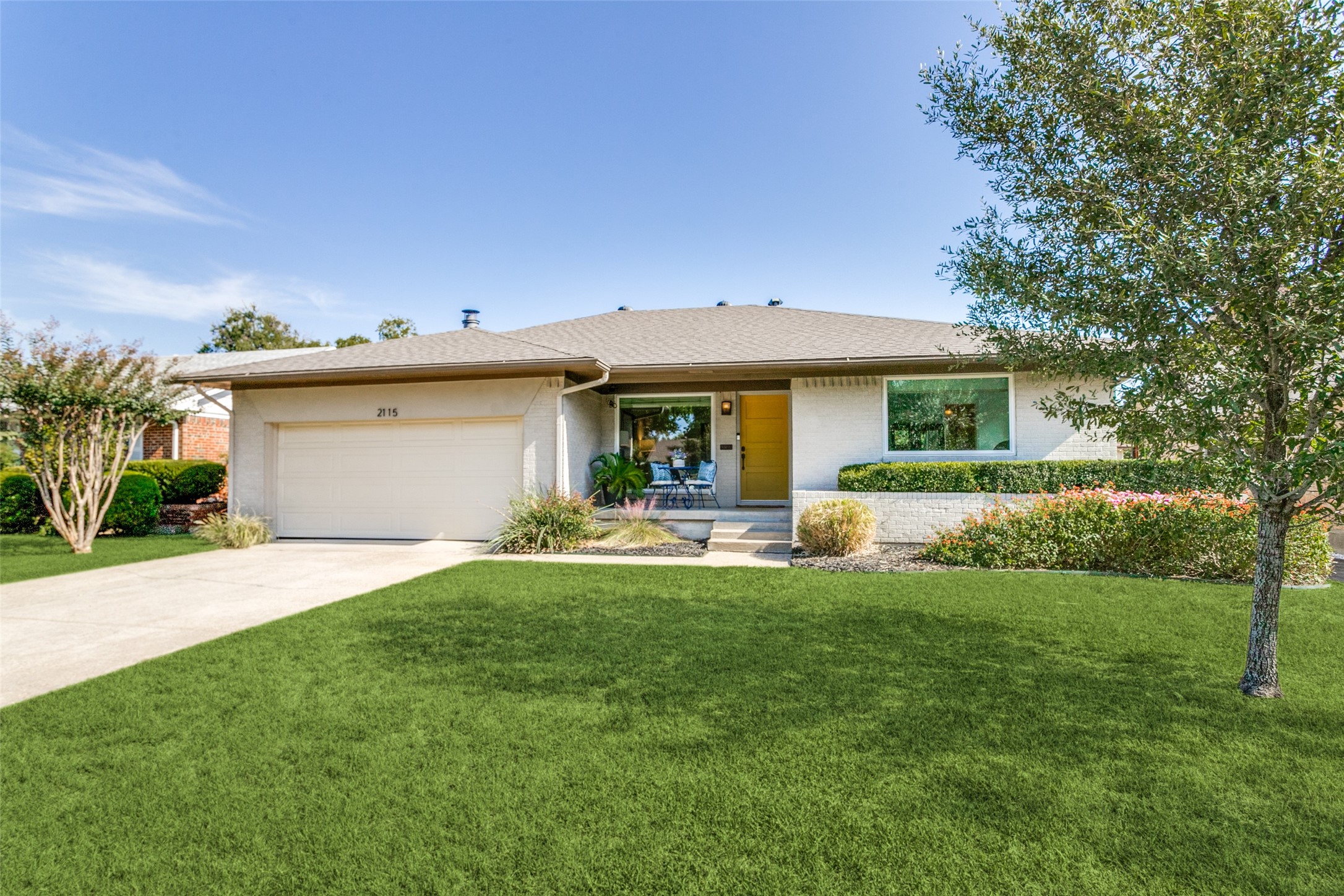 2115 Highwood Drive